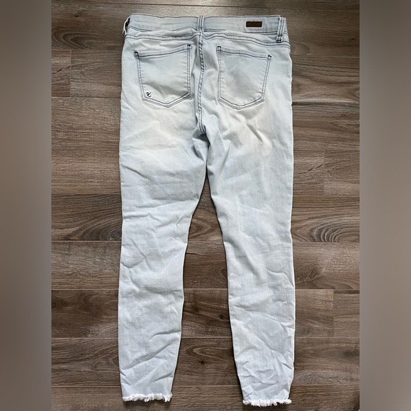 Size 8 Kut from the Kloth jeans - Picture 2 of 3